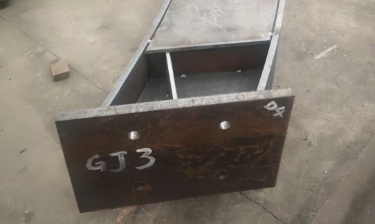 鋼結(jié)構(gòu)